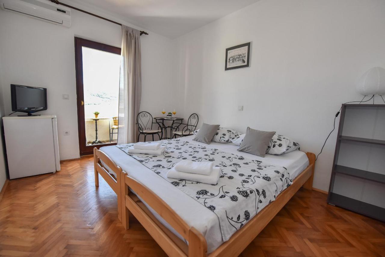 Apartament Planika Pag Sea view Zewnętrze zdjęcie